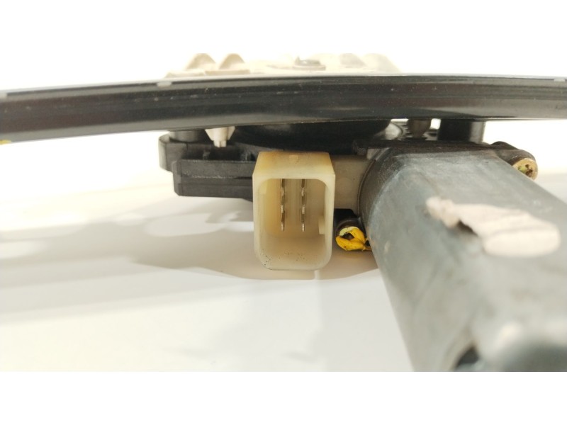 Recambio de elevalunas trasero izquierdo para mercedes-benz clase c (w203) berlina 200 cdi (203.004) referencia OEM IAM 01308220