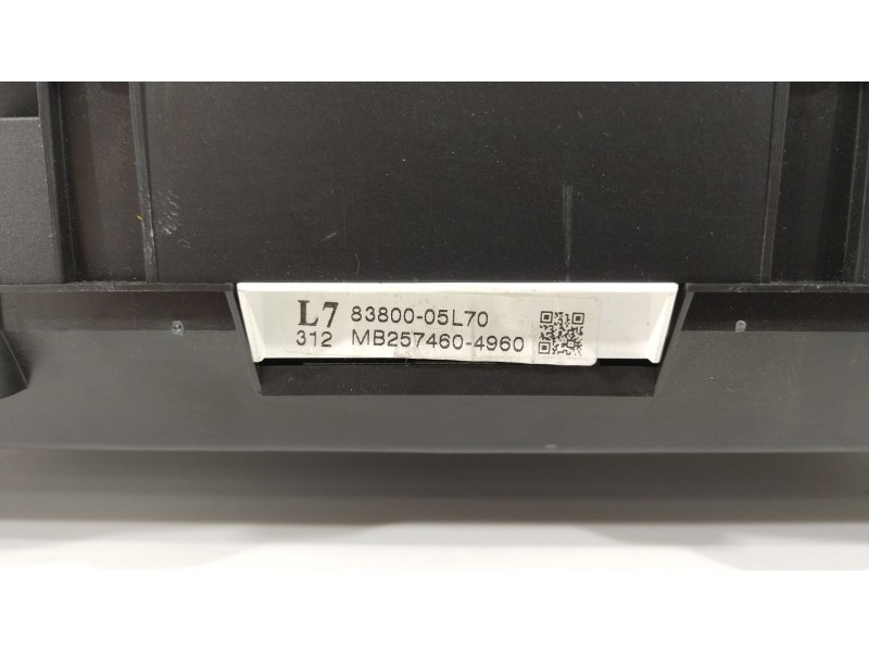 Recambio de cuadro instrumentos para toyota avensis (t27) active referencia OEM IAM 8380005L70  