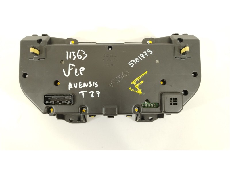 Recambio de cuadro instrumentos para toyota avensis (t27) active referencia OEM IAM 8380005L70  