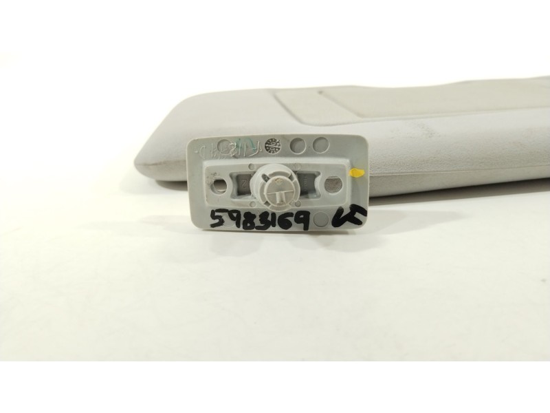 Recambio de parasol derecho para mercedes-benz clase c (w203) berlina 220 cdi (203.006) referencia OEM IAM A20381022107D52  