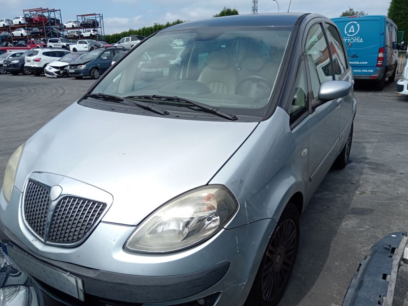 lancia musa (350_) del año 2006