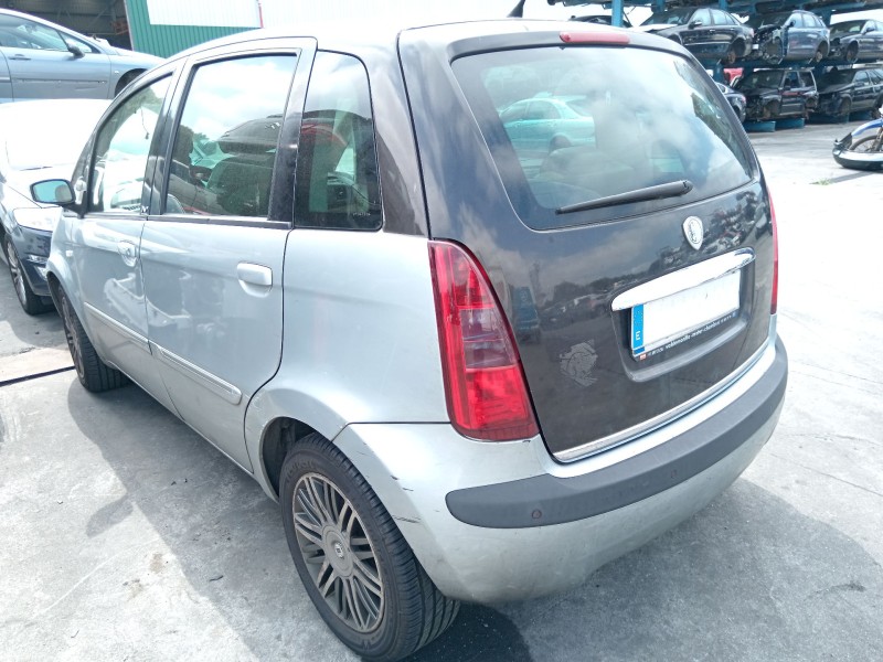 lancia musa (350_) del año 2006