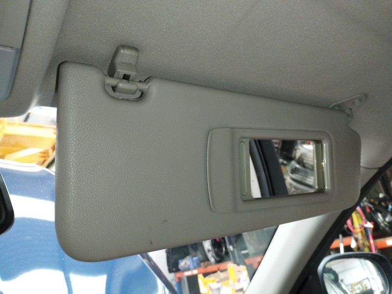 Recambio de parasol derecho para bmw 3 (e90) 318 d referencia OEM IAM   