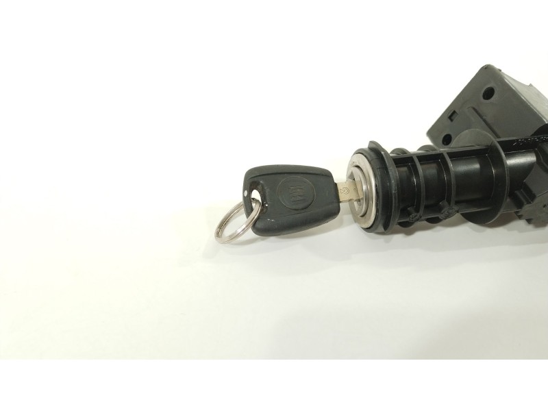 Recambio de conmutador de arranque para fiat panda (169) 1.1 8v referencia OEM IAM 46845361  61027500