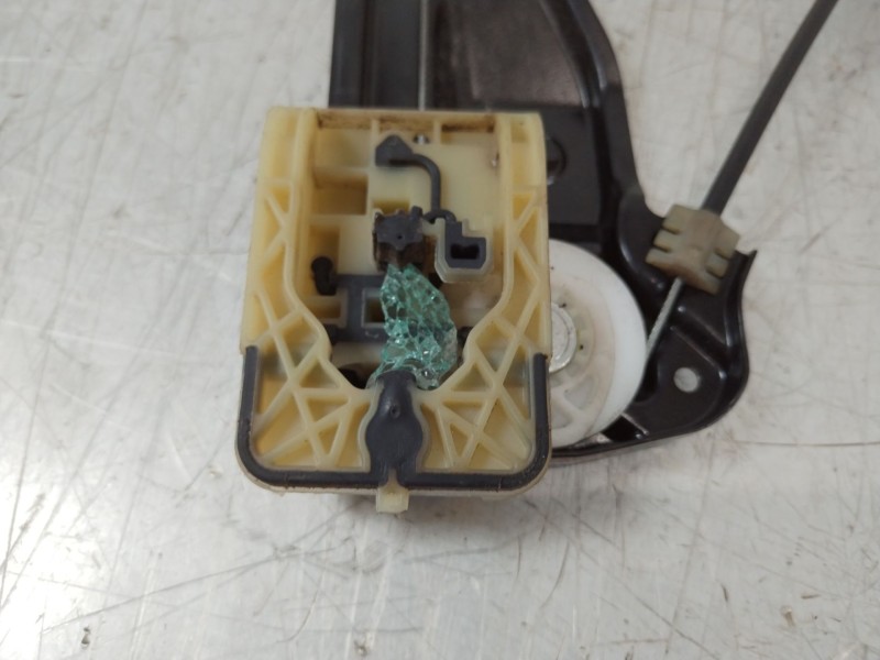 Recambio de elevalunas delantero izquierdo para opel adam unlimited ecoflex referencia OEM IAM 13408526 13350349 20951581