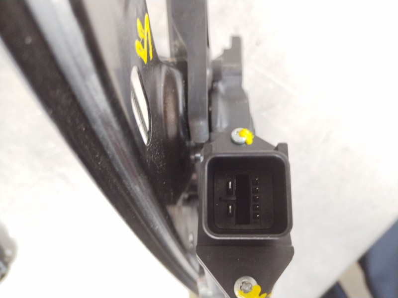 Recambio de elevalunas delantero izquierdo para opel adam unlimited ecoflex referencia OEM IAM 13408526 13350349 20951581