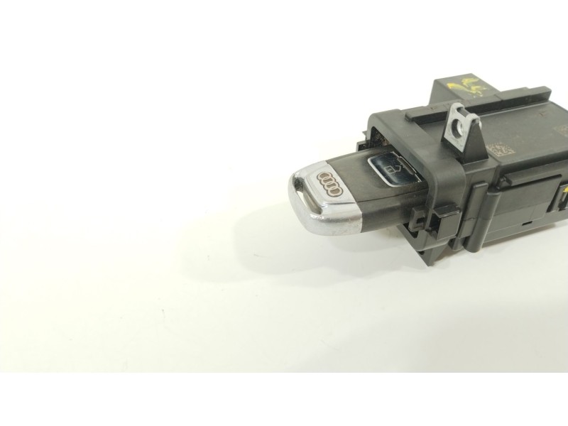 Recambio de conmutador de arranque para audi a4 ber. (b8) basis referencia OEM IAM 8K0909131D  333014301