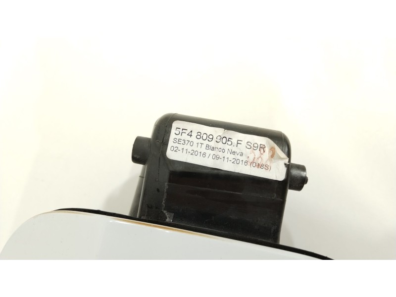 Recambio de tapa exterior combustible para seat leon (5f1) fr fast lane referencia OEM IAM 5F4809905F  5F4809905G