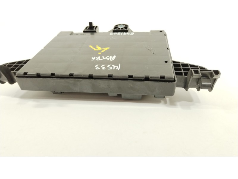 Recambio de caja reles / fusibles para opel astra j (p10) 2.0 cdti (68) referencia OEM IAM 13302300  365927271