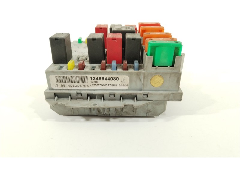 Recambio de caja reles / fusibles para peugeot boxer furgoneta 2.2 hdi 120 referencia OEM IAM 1349944080  