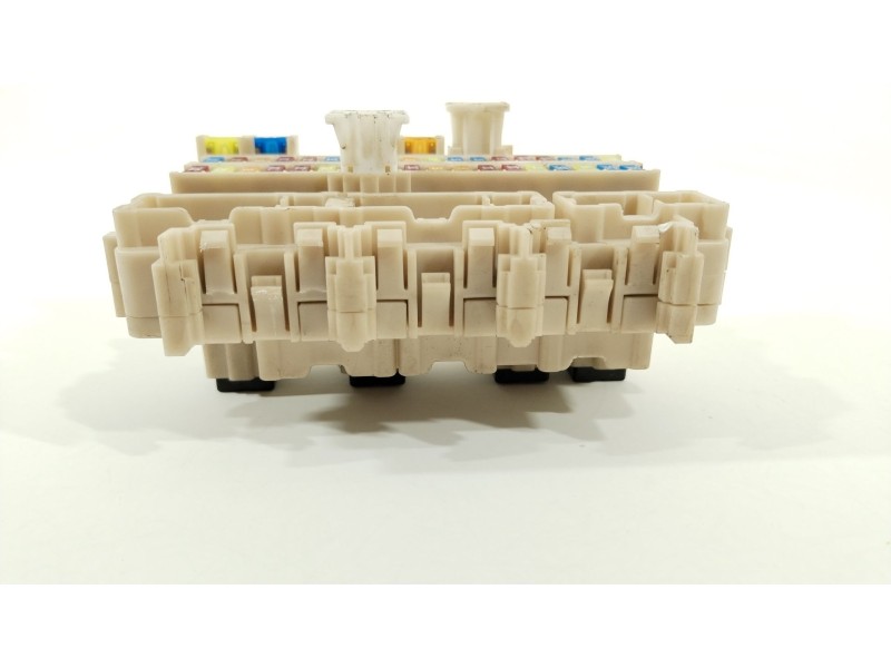 Recambio de caja reles / fusibles para nissan qashqai (j11) acenta referencia OEM IAM 243504EB0C  4EB0C