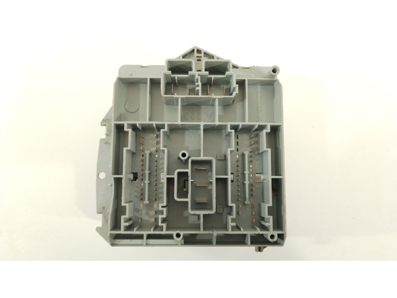 Recambio de caja reles / fusibles para alfa romeo gt (937_) 1.9 jtd (937cxn1b) referencia OEM IAM 51742420  