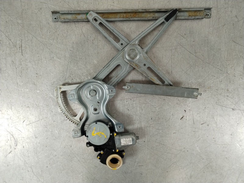 Recambio de elevalunas delantero izquierdo para toyota yaris (ksp9/scp9/nlp9) básico referencia OEM IAM 857020F010  857200D110D