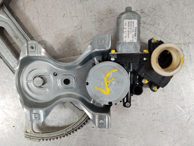 Recambio de elevalunas delantero izquierdo para toyota yaris (ksp9/scp9/nlp9) básico referencia OEM IAM 857020F010  857200D110D