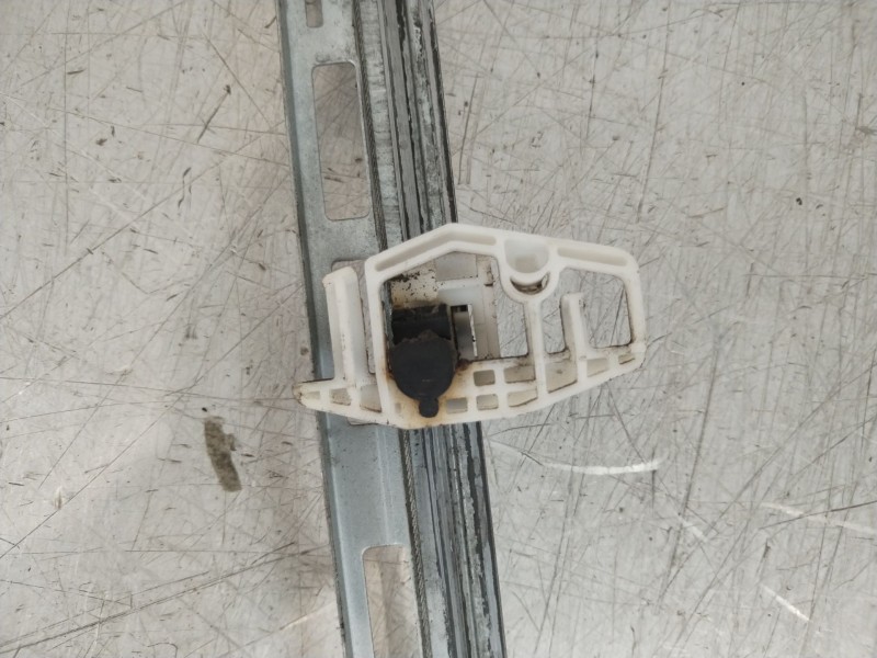 Recambio de elevalunas delantero izquierdo para peugeot 206+ básico referencia OEM IAM 9221F9 1648907280 0130821763