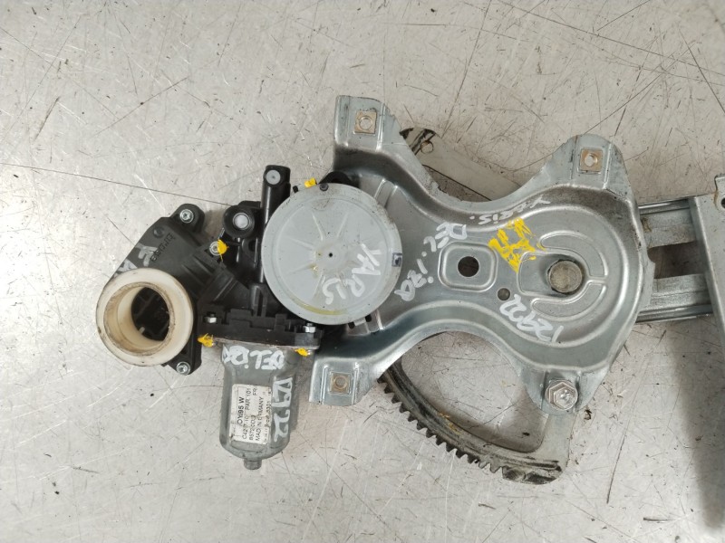 Recambio de elevalunas delantero izquierdo para toyota yaris active referencia OEM IAM 698200D440 C42107102 C14344100