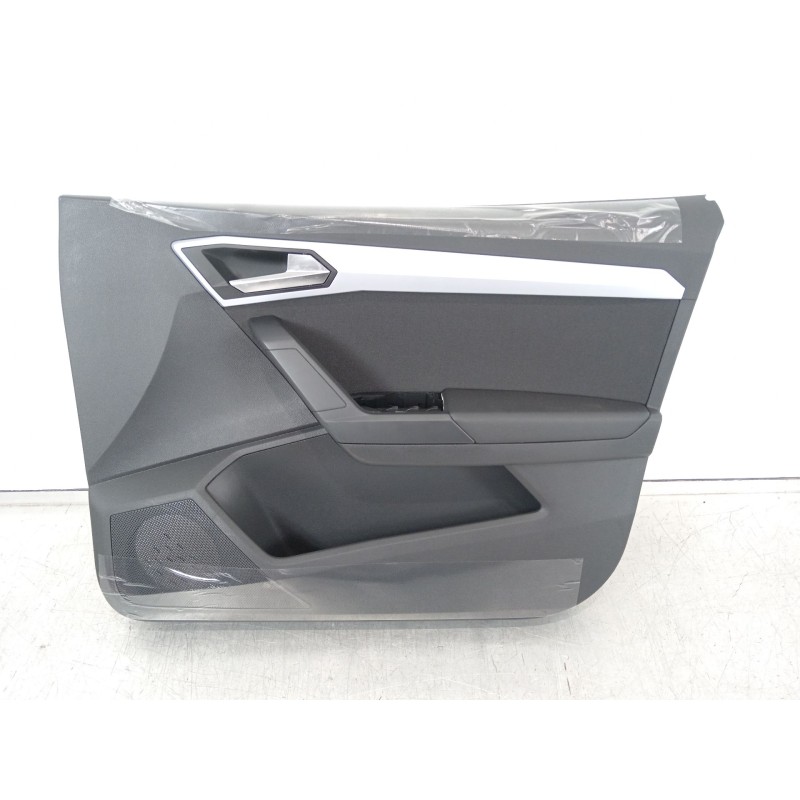 Recambio de guarnecido puerta delantera derecha para seat ibiza v (kj1, kjg) 1.0 tsi referencia OEM IAM 6F0867132  