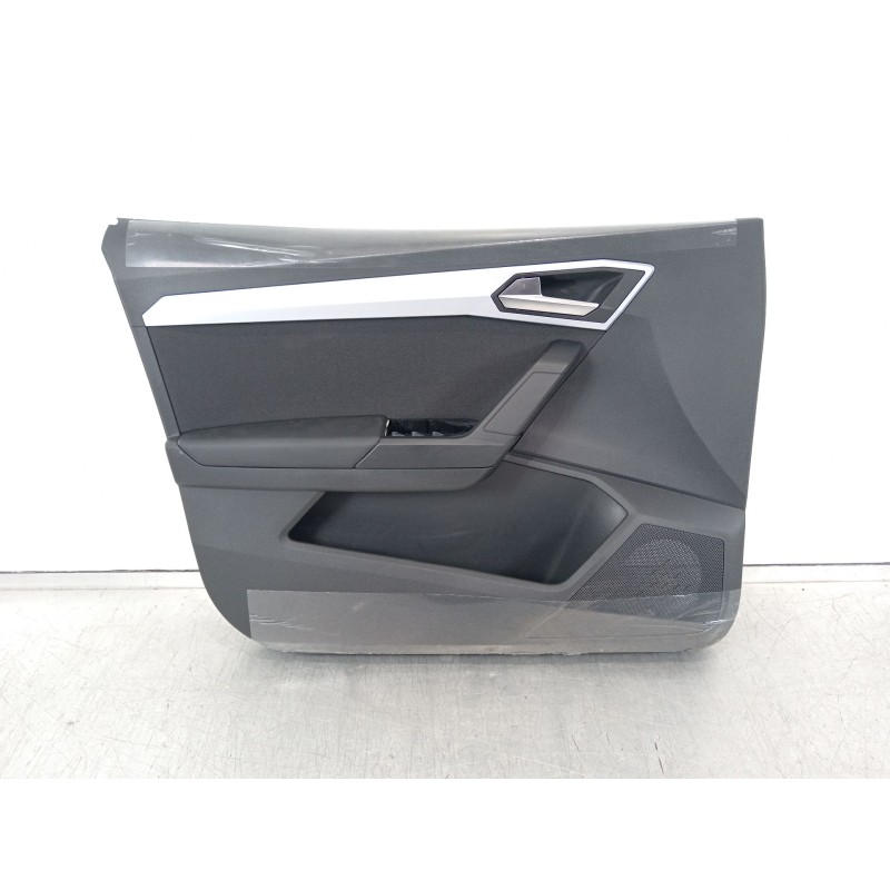 Recambio de guarnecido puerta delantera izquierda para seat ibiza v (kj1, kjg) 1.0 tsi referencia OEM IAM 6F0867131  