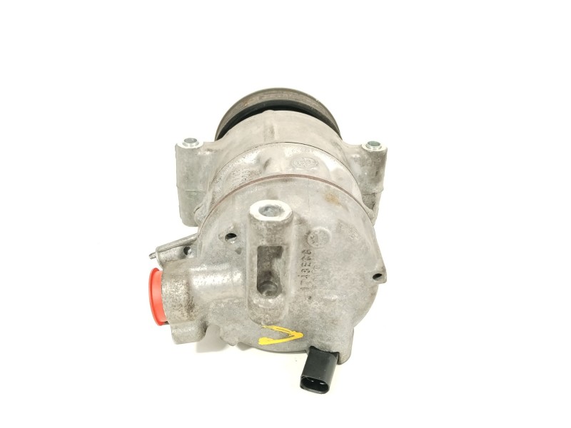 Recambio de compresor aire acondicionado para audi a3 limousine (8vs, 8vm) 2.0 tdi referencia OEM IAM 5Q0820803E  