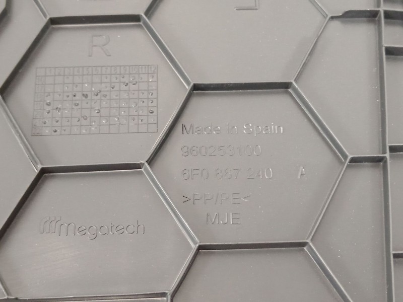 Recambio de moldura para seat ibiza v (kj1, kjg) 1.0 tsi referencia OEM IAM 6F0867240A  