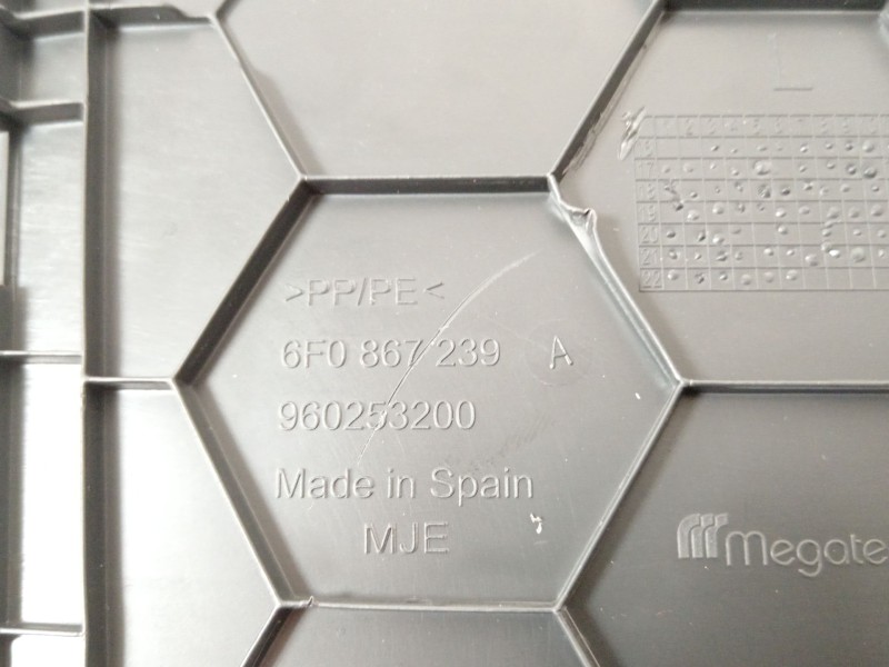 Recambio de moldura para seat ibiza v (kj1, kjg) 1.0 tsi referencia OEM IAM 6F0867239A  
