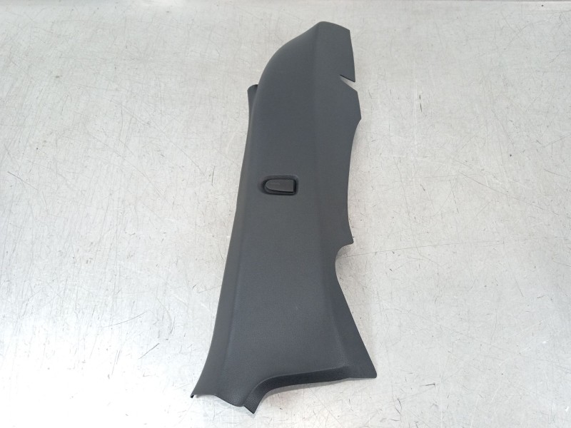 Recambio de moldura para seat ibiza v (kj1, kjg) 1.0 tsi referencia OEM IAM 6F0867766  