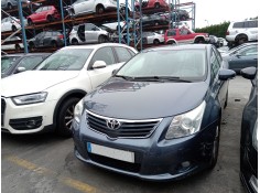 toyota avensis sedán (_t27_) del año 2011