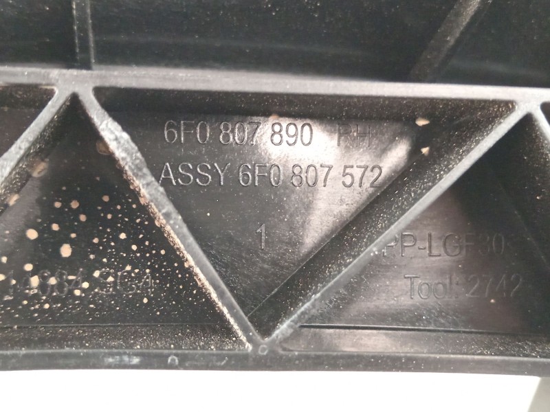 Recambio de soporte faro derecho para seat ibiza v (kj1, kjg) 1.0 tsi referencia OEM IAM 6f0807890  