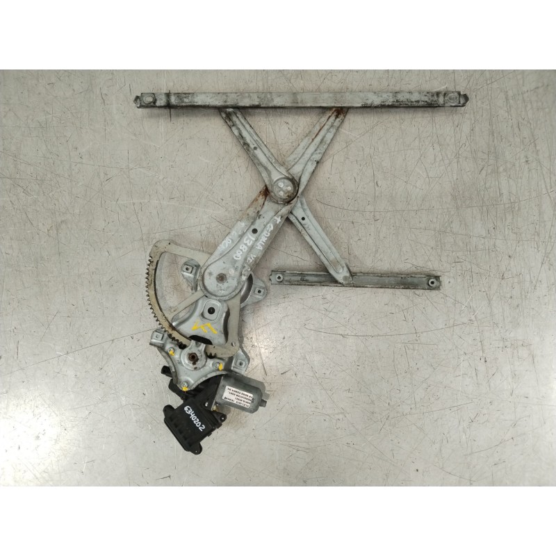 Recambio de elevalunas delantero derecho para toyota verso (_r2_) 1.6 d4-d (war20_) referencia OEM IAM 698100F021  857100F031