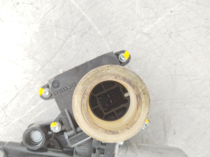 Recambio de elevalunas delantero derecho para toyota verso (_r2_) 1.6 d4-d (war20_) referencia OEM IAM 698100F021  857100F031