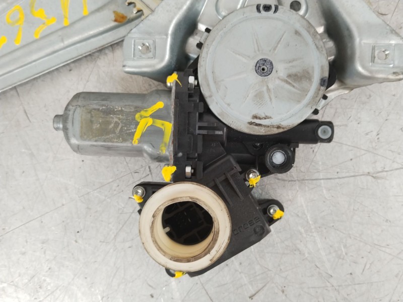 Recambio de elevalunas trasero izquierdo para toyota avensis (t27) active referencia OEM IAM 6984005130  8570102010