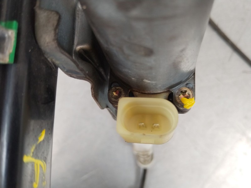 Recambio de elevalunas delantero derecho para bmw serie 3 coupe (e46) 330 cd referencia OEM IAM 8204180 51338229106 676283920630