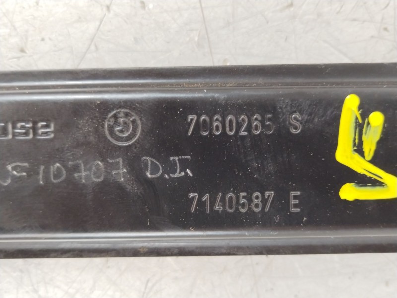 Recambio de elevalunas delantero izquierdo para bmw serie 3 berlina (e90) 318d referencia OEM IAM 51337140587 7140587E 6927027