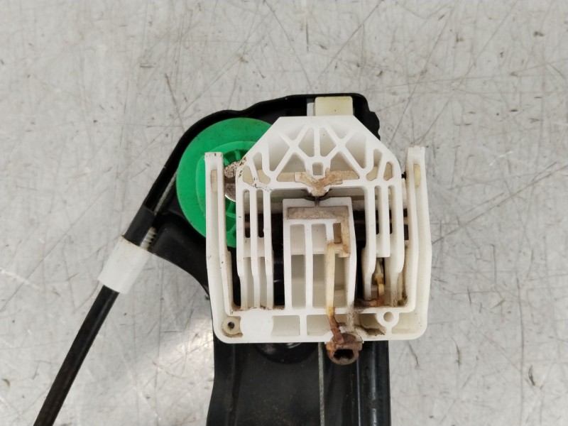 Recambio de elevalunas delantero derecho para bmw serie 3 berlina (e90) 318d referencia OEM IAM 51337140588 7140588E 6927028