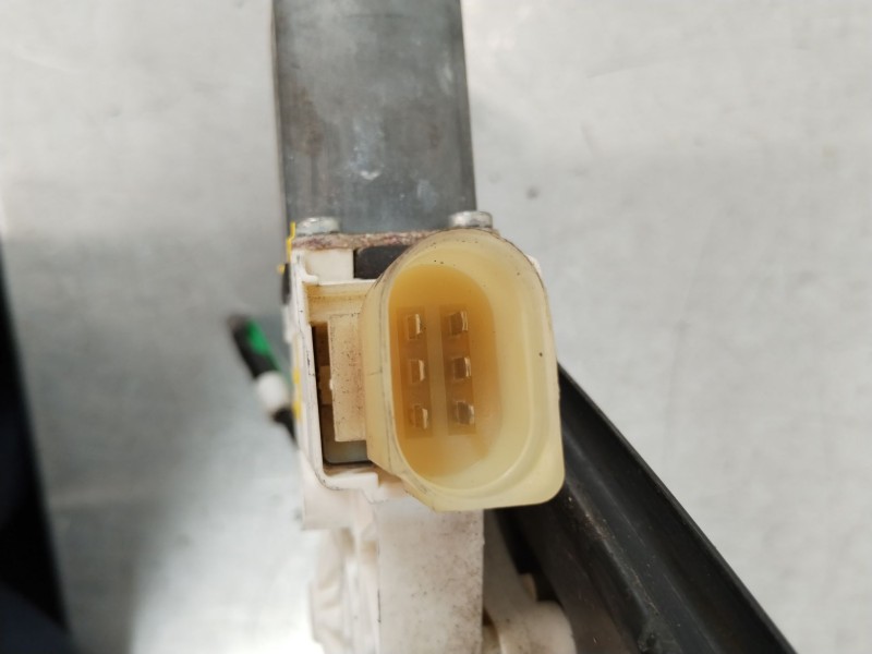 Recambio de elevalunas delantero derecho para bmw serie 3 berlina (e90) 318d referencia OEM IAM 51337140588 7140588E 6927028