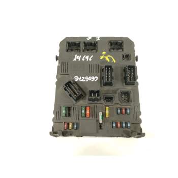 CAJA RELES / FUSIBLES 9650585780 S118085200I BSIF0200