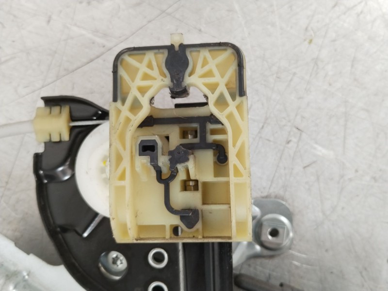 Recambio de elevalunas delantero derecho para opel insignia berlina excellence referencia OEM IAM 965869103 20951582 20952751