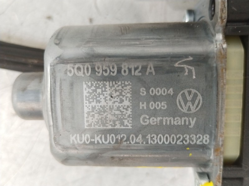 Recambio de elevalunas trasero derecho para seat leon (5f1) 2.0 tdi referencia OEM IAM 5F4839461C  5Q0959812A