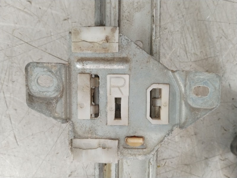 Recambio de elevalunas trasero derecho para suzuki vitara se/sv (et) 1.9 td largo lujo referencia OEM IAM 8353057B00  