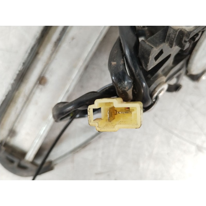 Recambio de elevalunas trasero derecho para suzuki vitara se/sv (et) 1.9 td largo lujo referencia OEM IAM 8353057B00  