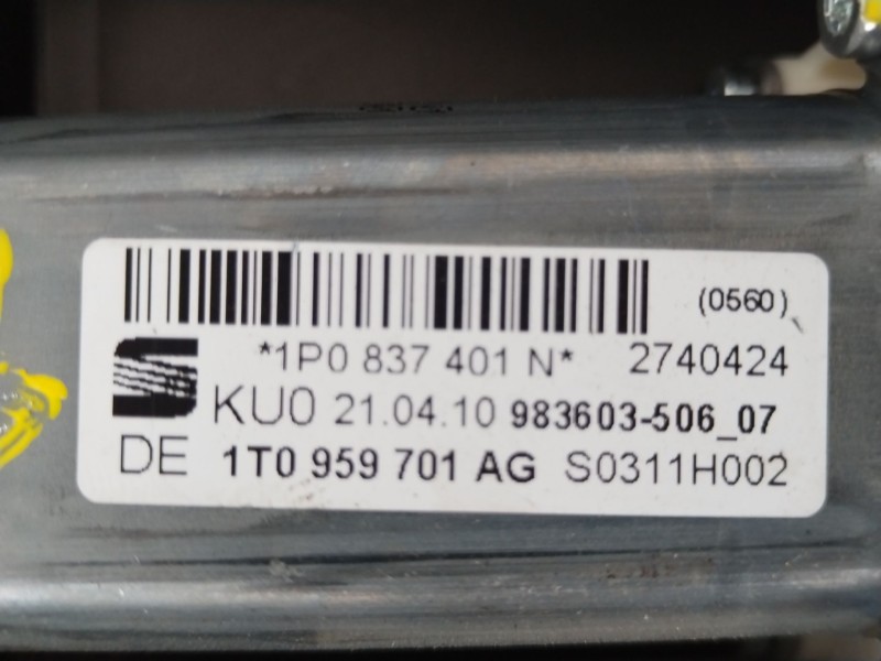 Recambio de elevalunas delantero izquierdo para seat leon (1p1) reference referencia OEM IAM 1P0837401S 3C0959793A 1T0959701AG