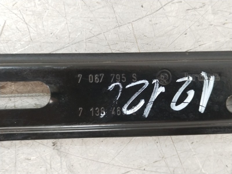 Recambio de elevalunas delantero izquierdo para bmw serie 1 berlina (e81/e87) 118d referencia OEM IAM 7067795  6927027