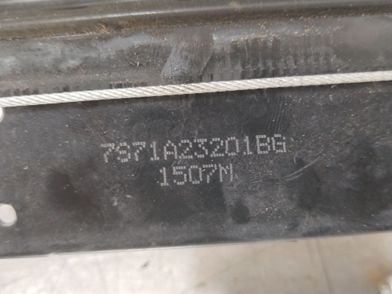 Recambio de elevalunas delantero izquierdo para ford mondeo ber. (ca2) ghia referencia OEM IAM 1803915 1803915 6M2114A389B