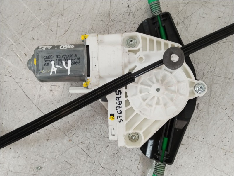 Recambio de elevalunas delantero izquierdo para audi a4 b8 avant (8k5) 2.0 tdi referencia OEM IAM 8K0837461A  8K0959801A