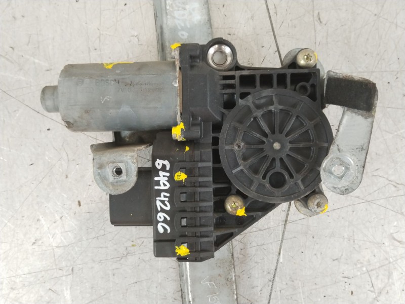 Recambio de elevalunas trasero izquierdo para ford mondeo iii (b5y) 2.0 tdci referencia OEM IAM 1320875  