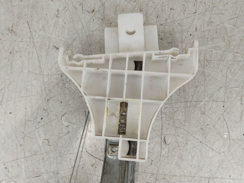 Recambio de elevalunas trasero izquierdo para ford mondeo iii (b5y) 2.0 tdci referencia OEM IAM 1320875  