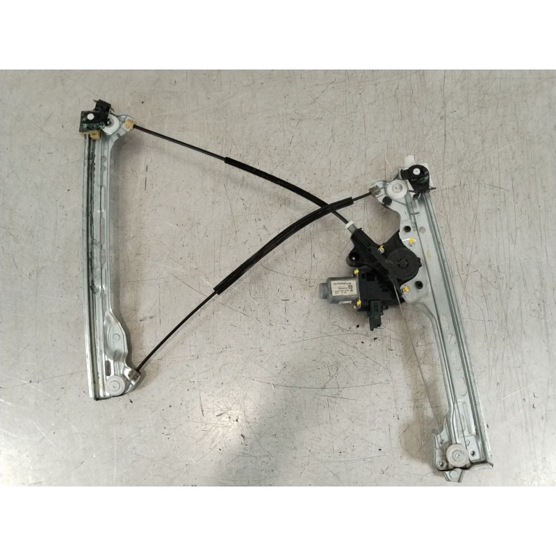 Recambio de elevalunas delantero derecho para renault megane iv berlina 5p bose-edition referencia OEM IAM 807206746R C42830102 