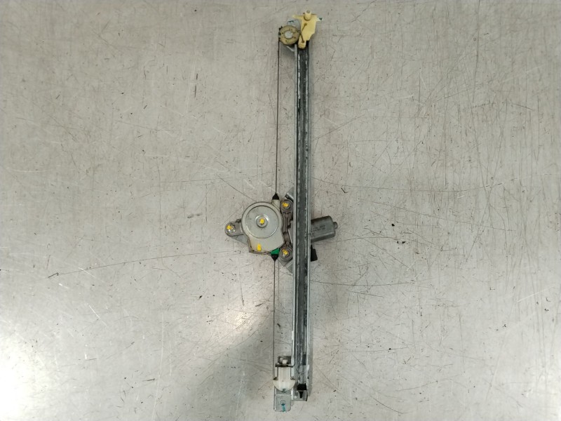 Recambio de elevalunas delantero derecho para nissan primastar furgoneta (x83) 2.0 dci 115 referencia OEM IAM 37103001  8070000Q