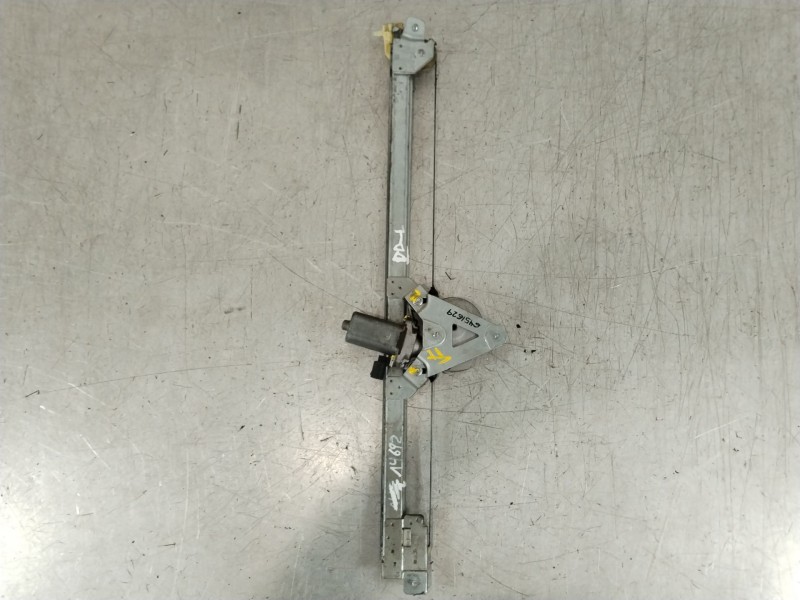 Recambio de elevalunas delantero derecho para nissan primastar furgoneta (x83) 2.0 dci 115 referencia OEM IAM 37103001  8070000Q