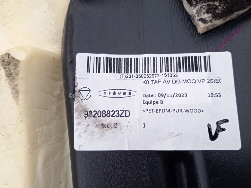 Recambio de moqueta interior para peugeot traveller autobús (v_) 2.0 bluehdi 145 referencia OEM IAM 98208823ZD 98208823ZD 